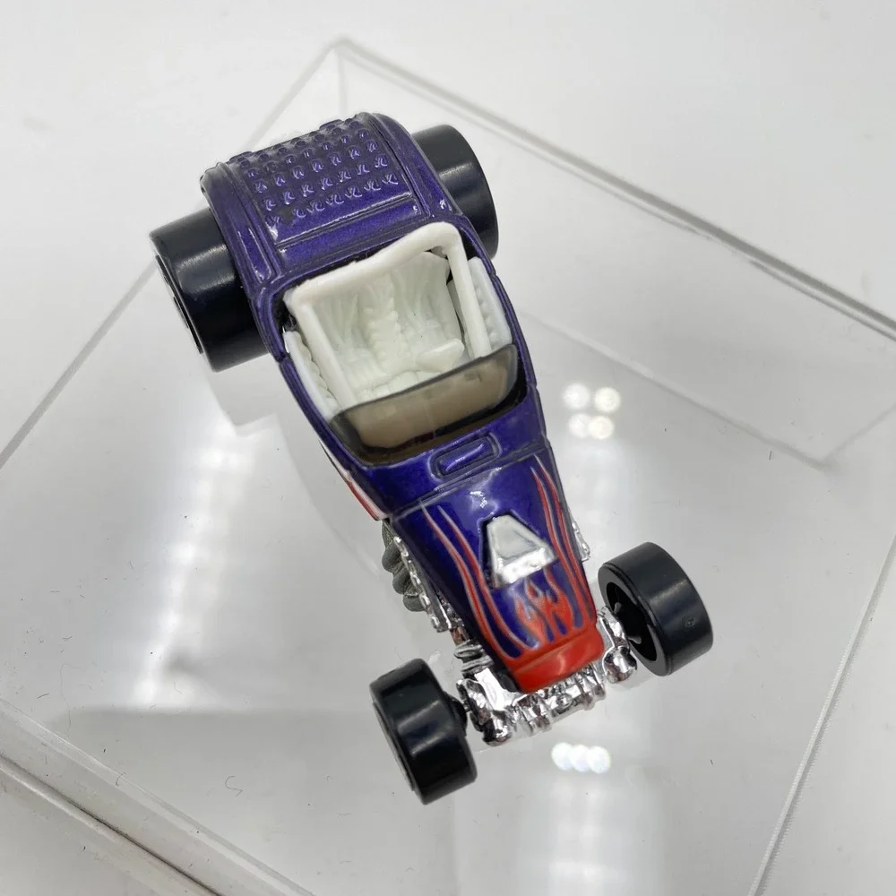 Hot Wheels 1999 Purple Flames Roadster‎ Custom Rod Diecast Toy Car For Kids